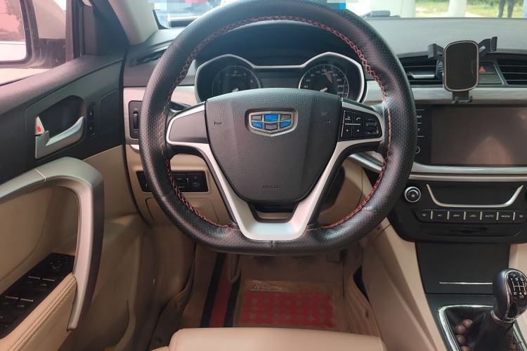 Used Geely Auto Emgrand 2017 Sedan Million Edition 1.5L Manual Luxury Model Steering Wheel