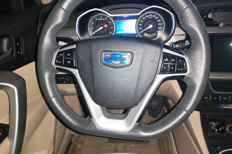 Used Geely Auto Emgrand 2017 Sedan Million Edition 1.5L CVT Luxury Model Steering Wheel