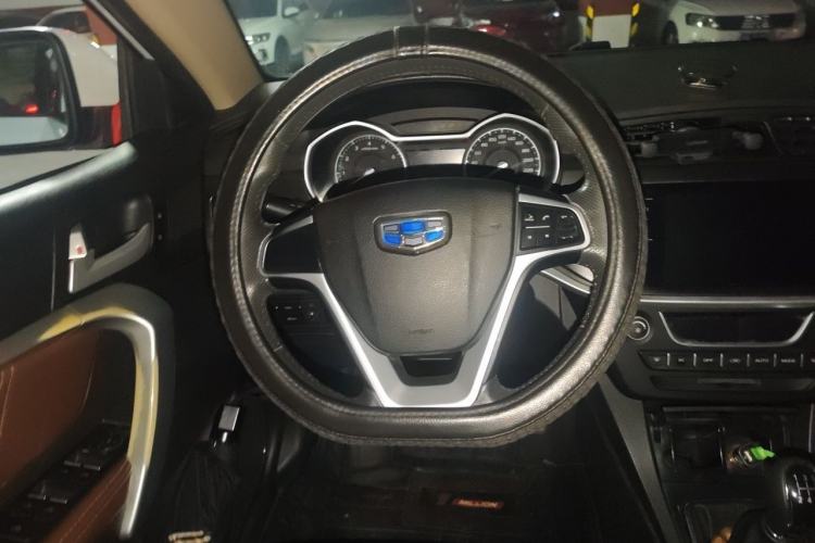 Used Geely Auto Emgrand 2017 Hatchback RS Million Edition 1.5L Manual Upward Version Steering Wheel