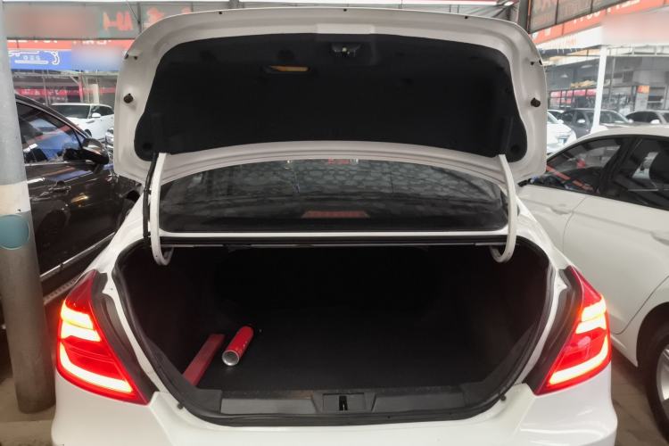 Used Geely Auto Emgrand 2017 Sedan Million Edition 1.5L CVT Upward Version Trunk