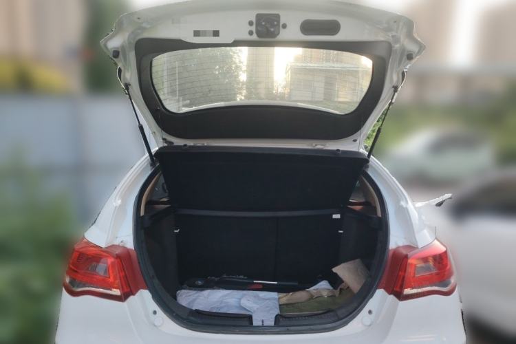 Used Geely Auto Emgrand 2017 Hatchback RS Million Edition 1.5L CVT Upward Version Trunk