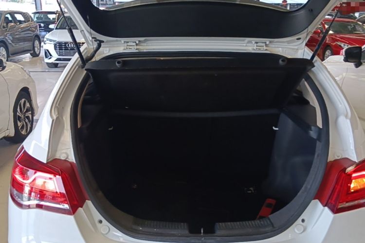 Used Geely Auto Emgrand 2017 Hatchback RS Million Edition 1.5L CVT Upward Version Trunk