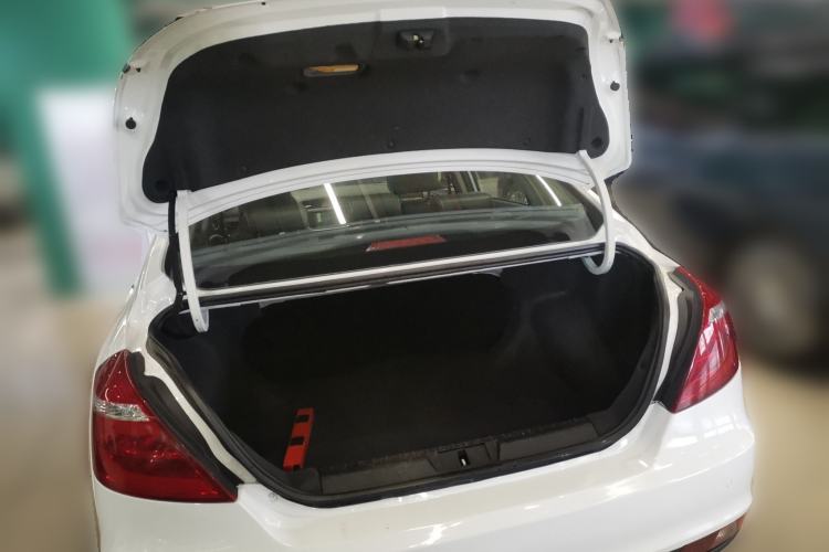 Used Geely Auto Emgrand 2017 Sedan Million Edition 1.5L CVT Upward Connectivity Version Trunk