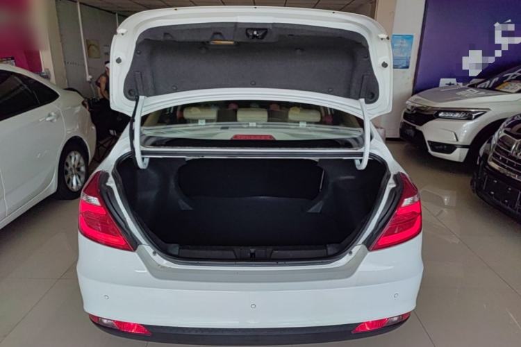 Used Geely Auto Emgrand 2017 Sedan Million Edition 1.5L CVT Luxury Model Trunk