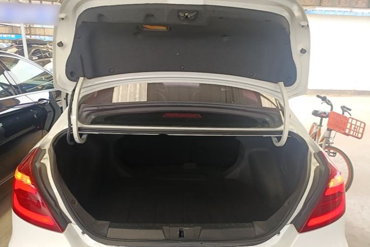 Used Geely Auto Emgrand 2017 Sedan Million Edition 1.5L Manual - Upward Version Trunk