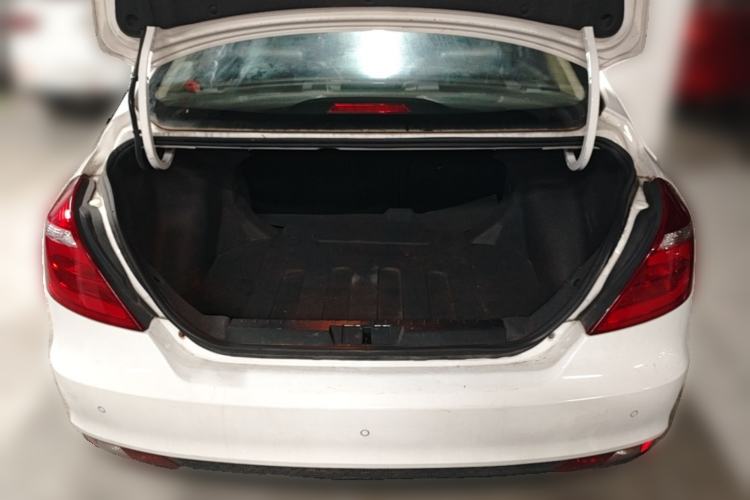 Used Geely Auto Emgrand 2017 Sedan Million Edition 1.5L CVT Upward Version Trunk