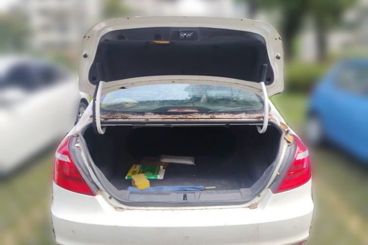 Used Geely Auto Emgrand 2017 Sedan Million Edition 1.5L CVT Upward Version Trunk