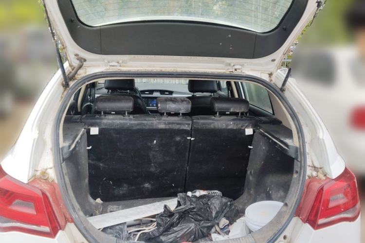 Used Geely Auto Emgrand 2017 Hatchback RS Million Edition 1.5L Manual Upward Version Trunk