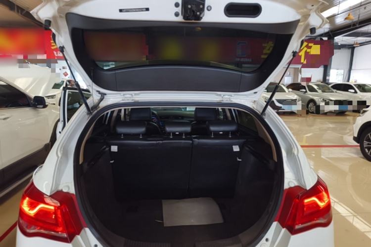 Used Geely Auto Emgrand 2017 Hatchback RS Million Edition 1.5L CVT Upward Version Trunk