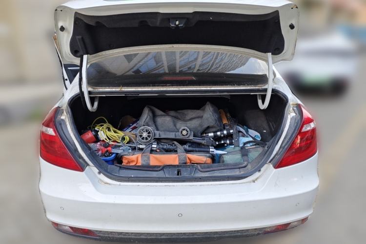 Used Geely Auto Emgrand 2017 Sedan Million Edition 1.5L Manual Upward Connect Version Trunk