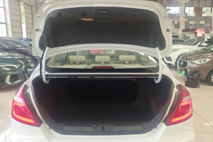 Used Geely Auto Emgrand 2017 Sedan Million Edition 1.5L Manual Luxury Model Trunk