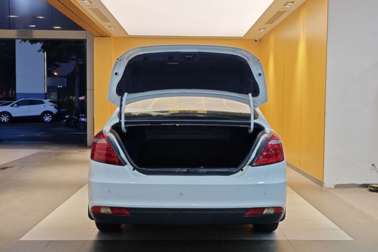 Used Geely Auto Emgrand 2017 Sedan Million Edition 1.5L CVT Upward Version Trunk