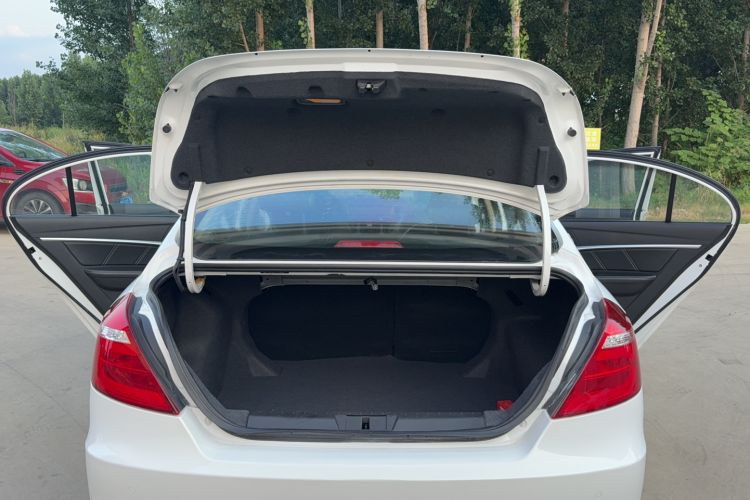 Used Geely Auto Emgrand 2017 Sedan Million Edition 1.5L CVT Upward Version Trunk