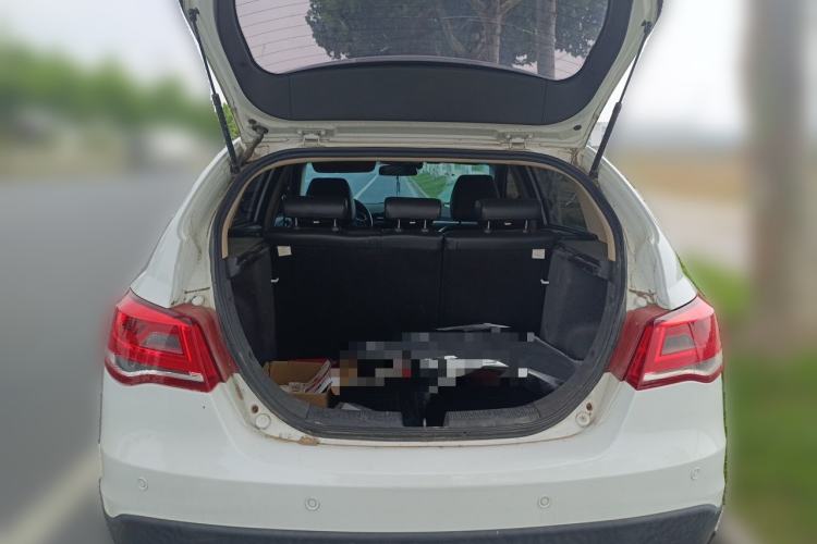 Used Geely Auto Emgrand 2017 Hatchback RS Million Edition 1.5L CVT Upward Version Trunk