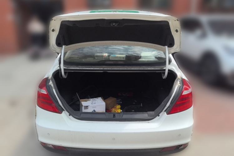 Used Geely Auto Emgrand 2017 Sedan Million Edition 1.5L CVT Upward Version Trunk