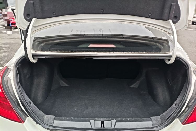 Used Geely Auto Emgrand 2017 Sedan Million Edition 1.5L CVT Upward Version Trunk