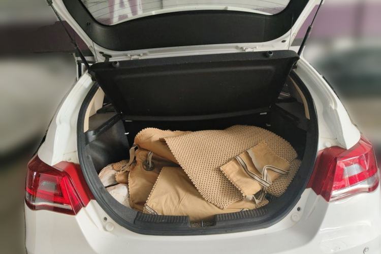 Used Geely Auto Emgrand 2017 Hatchback RS Million Edition 1.5L CVT Upward Version Trunk