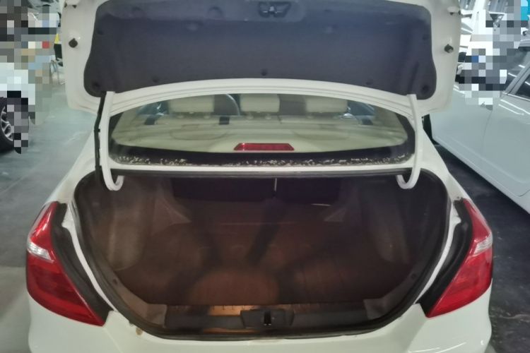 Used Geely Auto Emgrand 2017 Sedan Million Edition 1.5L CVT Luxury Model Trunk