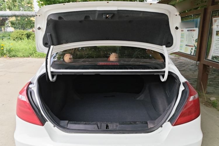 Used Geely Auto Emgrand 2017 Sedan Million Edition 1.5L CVT Upward Version Trunk
