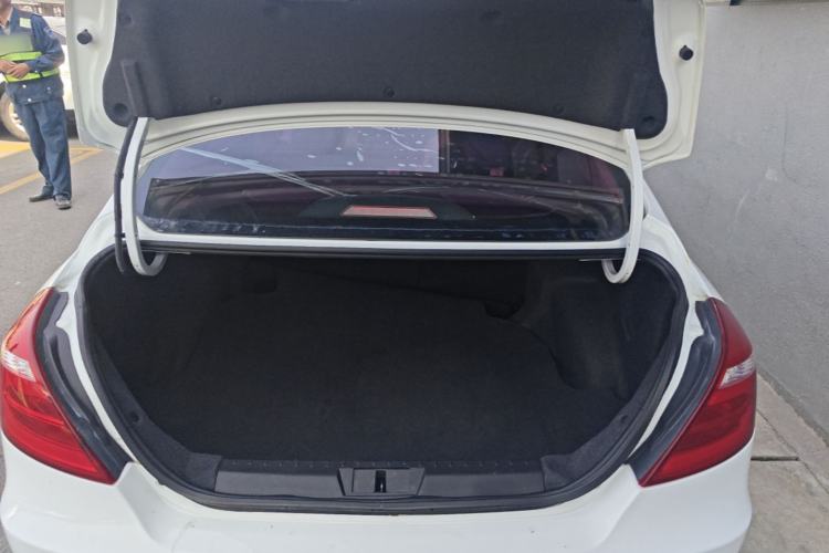 Used Geely Auto Emgrand 2017 Sedan Million Edition 1.5L Manual - Upward Version Trunk