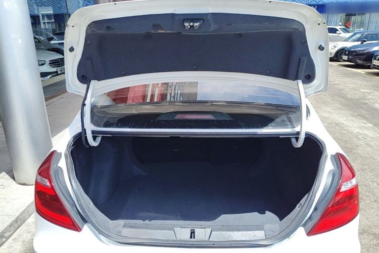 Used Geely Auto Emgrand 2017 Sedan Million Edition 1.5L CVT Upward Version Trunk