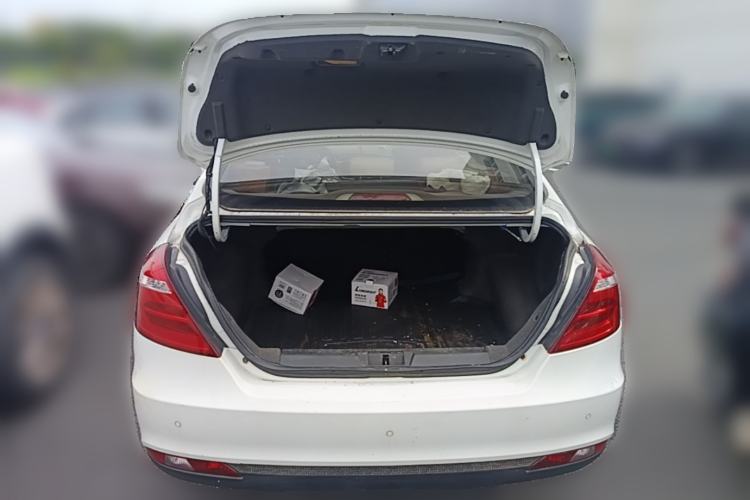 Used Geely Auto Emgrand 2017 Sedan Million Edition 1.5L CVT Luxury Model Trunk