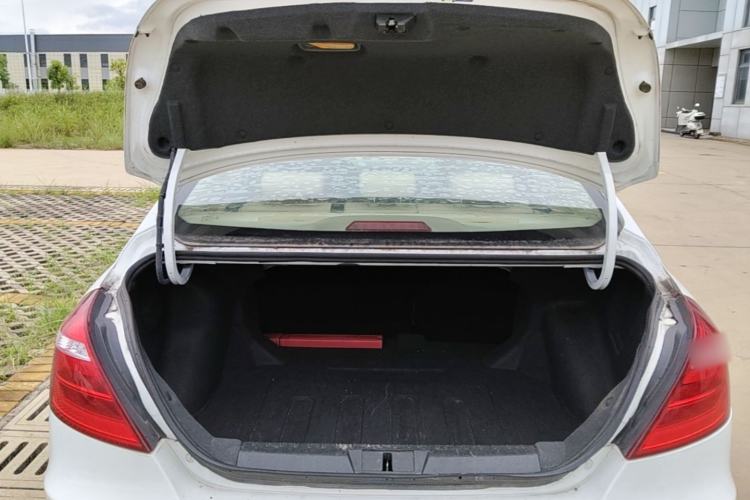 Used Geely Auto Emgrand 2017 Sedan Million Edition 1.5L CVT Luxury Model Trunk