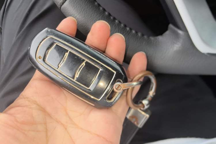 Used Geely Auto Emgrand 2017 Sedan Million Edition 1.5L Manual - Upward Version Vehicle Key
