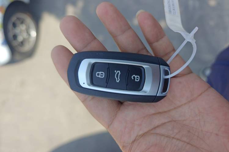 Used Geely Auto Emgrand 2017 Sedan Million Edition 1.5L Manual - Upward Version Vehicle Key