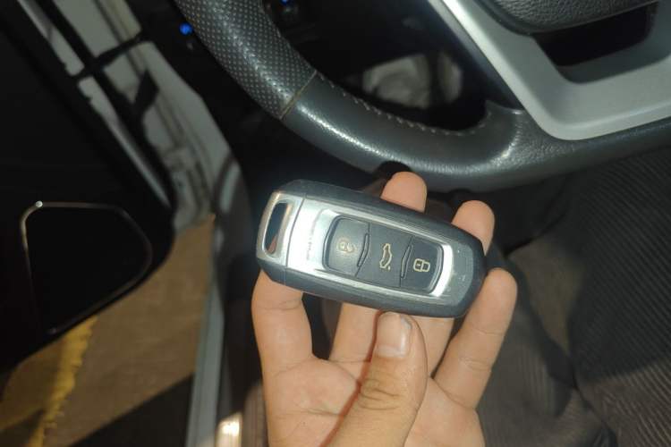 Used Geely Auto Emgrand 2017 Sedan Million Edition 1.5L Manual - Upward Version Vehicle Key