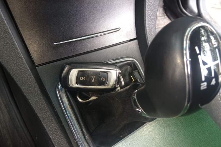 Used Geely Auto Emgrand 2017 Sedan Million Edition 1.5L Manual - Upward Version Vehicle Key
