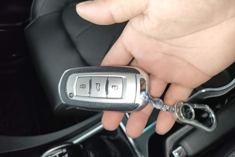 Used Geely Auto Emgrand 2017 Sedan Million Edition 1.5L Manual - Upward Version Vehicle Key