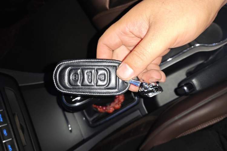 Used Geely Auto Emgrand 2017 Sedan Million Edition 1.5L Manual - Upward Version Vehicle Key