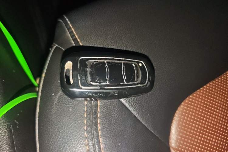 Used Geely Auto Emgrand 2017 Hatchback RS Million Edition 1.5L Manual Upward Version Vehicle Key