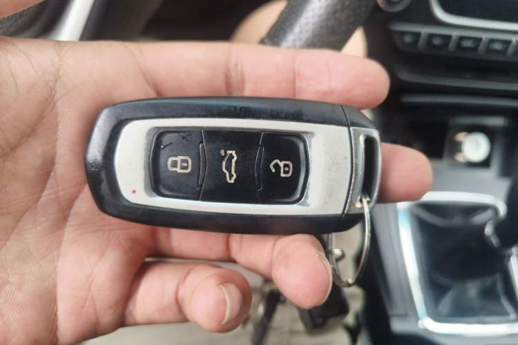 Used Geely Auto Emgrand 2017 Sedan Million Edition 1.5L Manual - Upward Version Vehicle Key