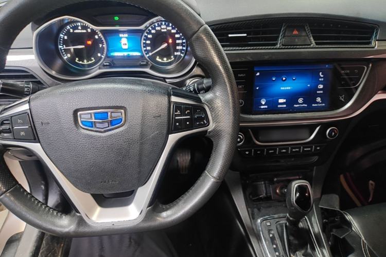 Used Geely Auto Emgrand 2017 Sedan Million Edition 1.3T CVT Upward Version Center Console