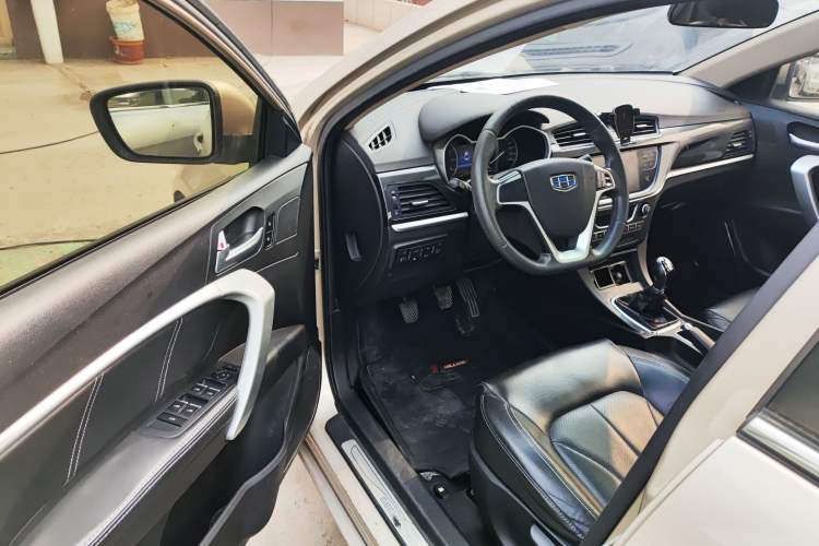 Used Geely Auto Emgrand 2017 Sedan Million Edition 1.5L Manual - Upward Version Driver Seat