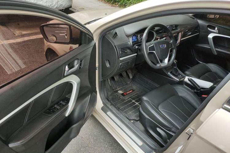 Used Geely Auto Emgrand 2017 Sedan Million Edition 1.5L Manual - Upward Version Driver Seat