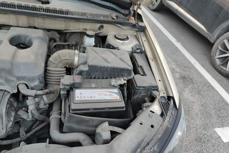 Used Geely Auto Emgrand 2017 Sedan Million Edition 1.5L CVT Luxury Model Engine Bay Left