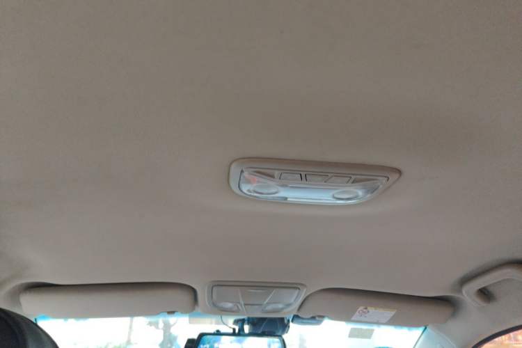 Used Geely Auto Emgrand 2017 Sedan Million Edition 1.5L CVT Luxury Model Headliner