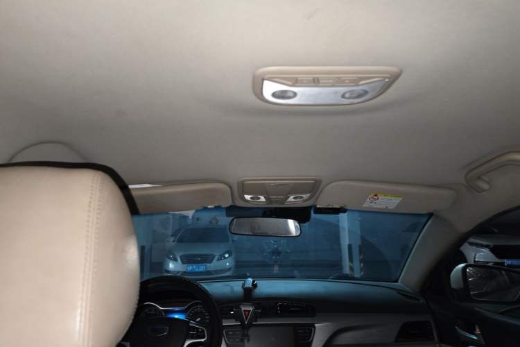 Used Geely Auto Emgrand 2017 Sedan Million Edition 1.5L Manual Luxury Model Headliner