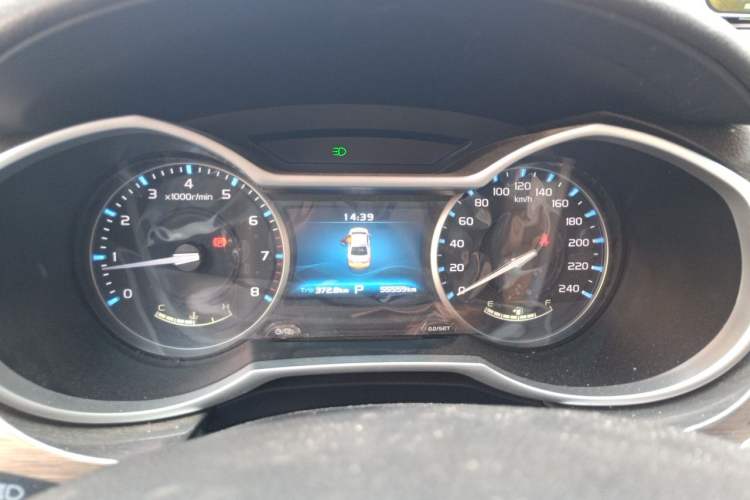 Used Geely Auto Emgrand 2017 Sedan Million Edition 1.5L CVT Luxury Model Instrument Cluster