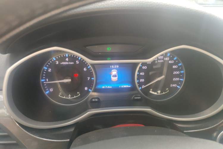 Used Geely Auto Emgrand 2017 Sedan Million Edition 1.5L Manual Fashion Model Instrument Cluster