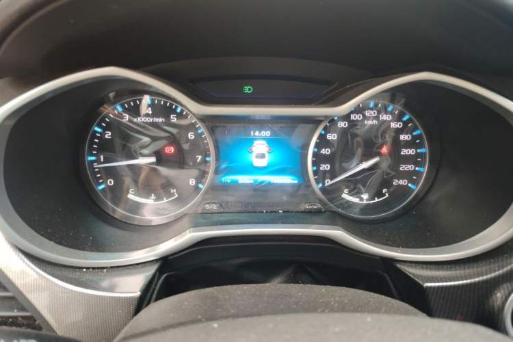 Used Geely Auto Emgrand 2017 Sedan Million Edition 1.5L Manual Upward Connect Version Instrument Cluster
