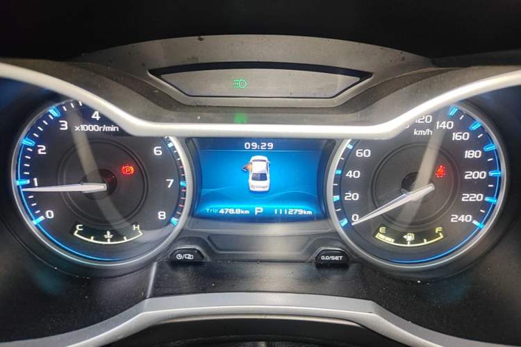 Used Geely Auto Emgrand 2017 Sedan Million Edition 1.3T CVT Upward Version Instrument Cluster