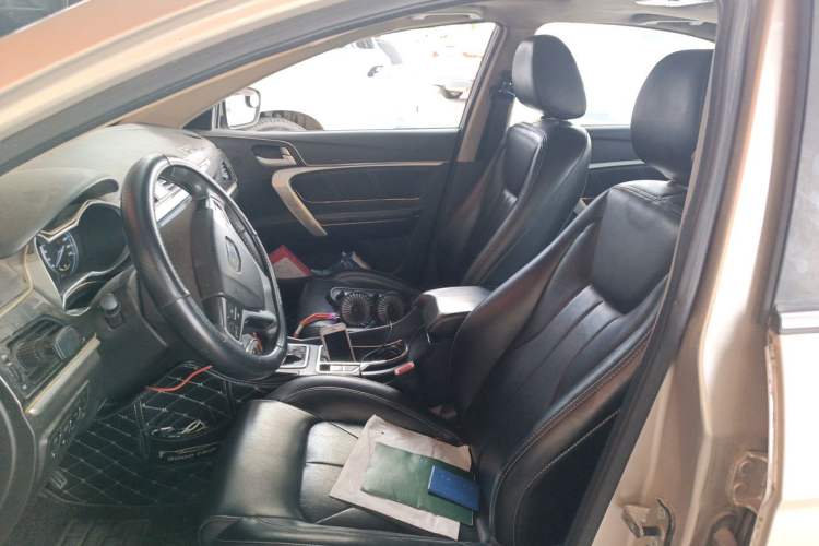 Used Geely Auto Emgrand 2017 Sedan Million Edition 1.3T CVT Upward Version Left Front Seat