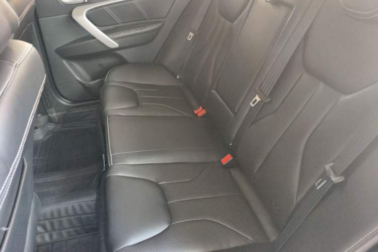 Used Geely Auto Emgrand 2017 Sedan Million Edition 1.5L Manual - Upward Version Left Rear Seat