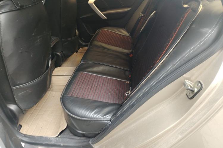 Used Geely Auto Emgrand 2017 Sedan Million Edition 1.5L Manual Upward Connect Version Left Rear Seat