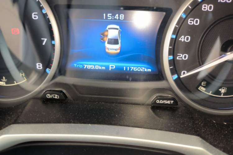 Used Geely Auto Emgrand 2017 Sedan Million Edition 1.5L CVT Upward Version Odometer Close Up