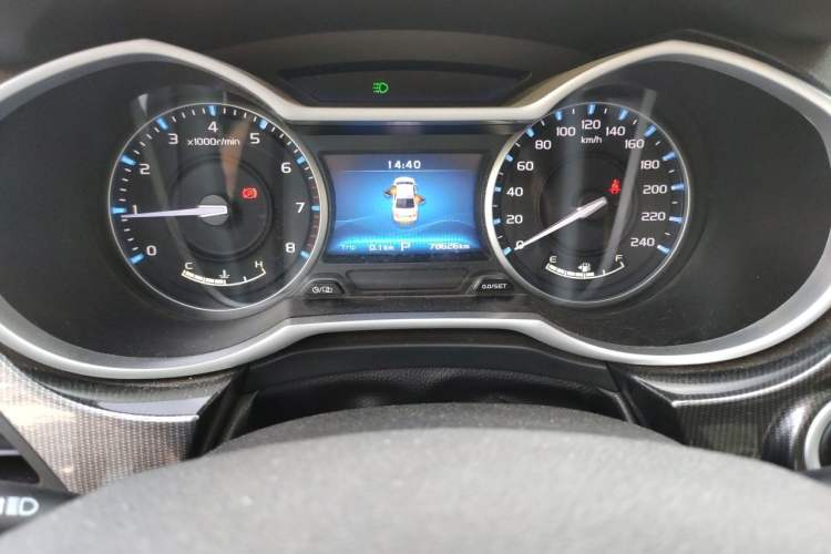 Used Geely Auto Emgrand 2017 Sedan Million Edition 1.5L CVT Upward Version Odometer Close Up